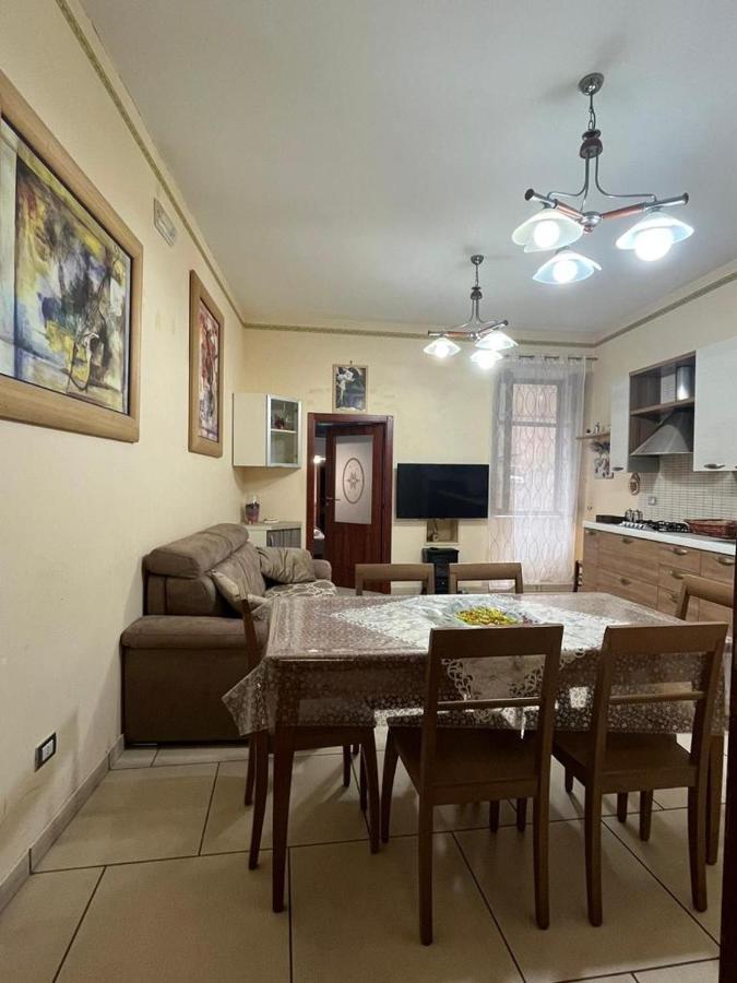 La Casa Di Nana Apartment Napoli Bagian luar foto
